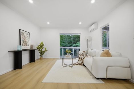 Photo of property in 2/26 Anne Mclean Drive, Bayview, Auckland, 0629