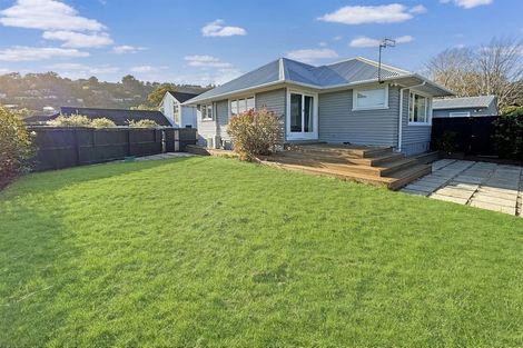 Photo of property in 2/7 Leonard Place, Saint Martins, Christchurch, 8022