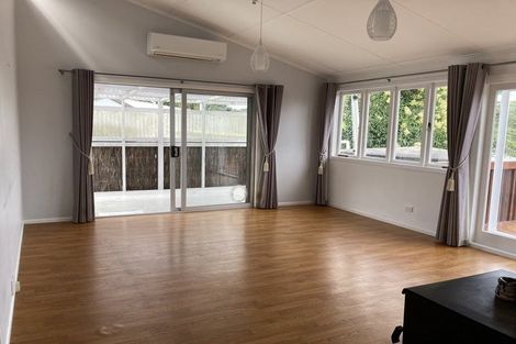 Photo of property in 18 Kent Terrace, Riverhead, 0820