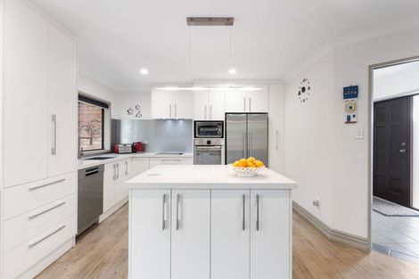 Photo of property in 53 Chesterfield Way, Orewa, 0931