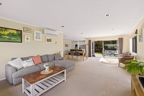 Photo of property in 8 Beachwood Drive, Hatfields Beach, Orewa, 0931