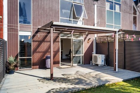 Photo of property in 2/341 College Street, West End, Palmerston North, 4410