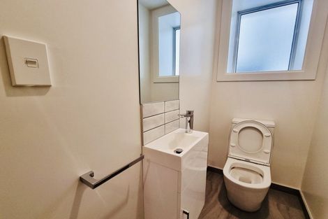 Photo of property in 1/40d Cuba Street, Te Aro, Wellington, 6011