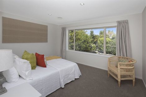 Photo of property in 72 Memorial Avenue, Ilam, Christchurch, 8053