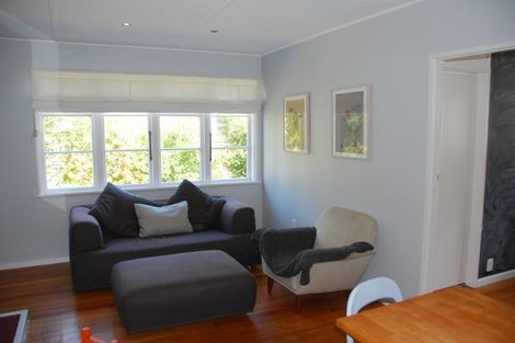 Photo of property in 11 Warwick Street, Wilton, Wellington, 6012
