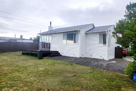 Photo of property in 79 Black Rock Road, Newlands, Wellington, 6037