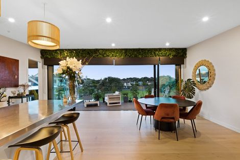 Photo of property in 3a William Bayes Place, Red Beach, 0932