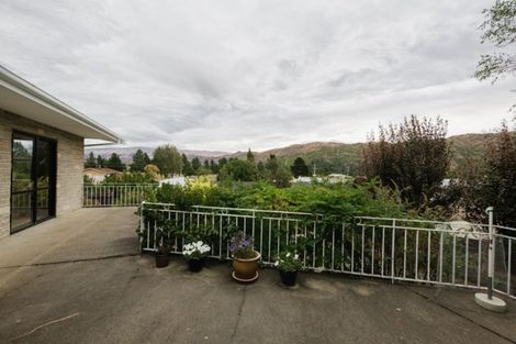 Photo of property in 49 Newcastle Street, Clyde, 9330