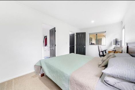 Photo of property in 11c Sturges Road, Henderson, Auckland, 0612