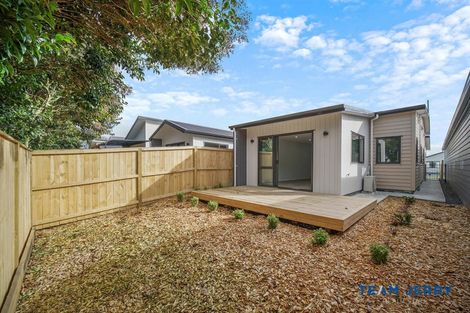 Photo of property in 21 Combat Street, Papakura, 2110