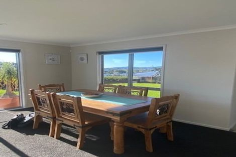 Photo of property in 31 Fairfax Crescent, Pyes Pa, Tauranga, 3112