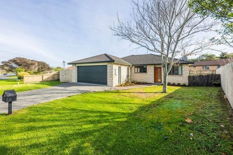 Photo of property in 56 Colombo Road, Waiuku, 2123