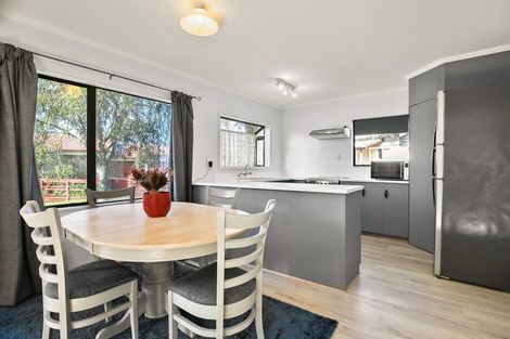 Photo of property in 9/55 Tuhikaramea Road, Dinsdale, Hamilton, 3204