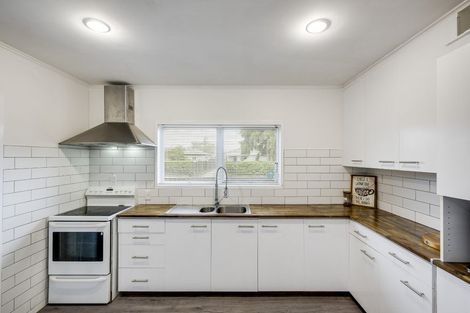 Photo of property in 35 Coventry Avenue, Tamatea, Napier, 4112