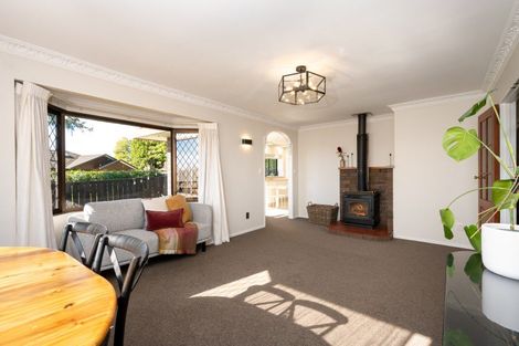 Photo of property in 2 Chestnut Court, Havelock North, 4130