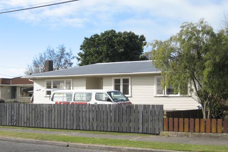 Photo of property in 50 Shackleton Street, Maraenui, Napier, 4110