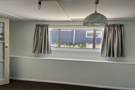 Photo of property in 9 William Souter Street, Forrest Hill, Auckland, 0620