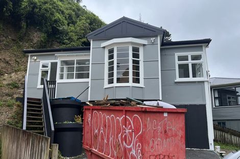 Photo of property in 479 Ohiro Road, Brooklyn, Wellington, 6021