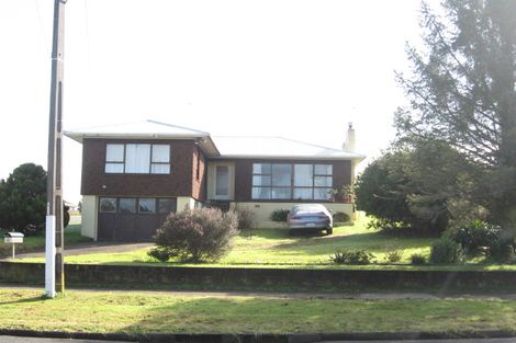 Photo of property in 35 Tawa Crescent, Manurewa, Auckland, 2102