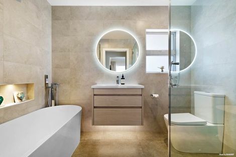 Photo of property in 11 Quibray Place, Botany Downs, Auckland, 2010