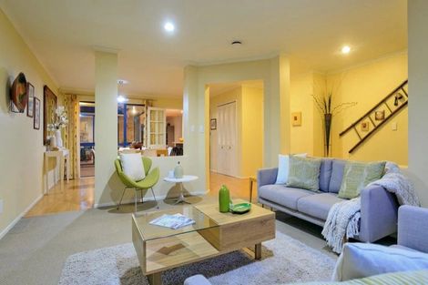 Photo of property in 5b Olwyn Place, Greenhithe, Auckland, 0632