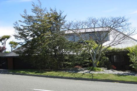 Photo of property in 330 Princes Drive, Britannia Heights, Nelson, 7010