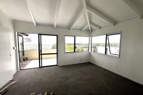 Photo of property in 23 Joydon Place, Stanmore Bay, Whangaparaoa, 0932