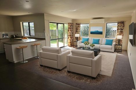 Photo of property in 15 Hogan Street, Pukekohe, 2120