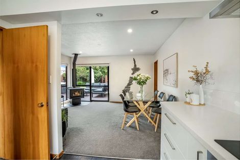 Photo of property in 16 Lancewood Drive, Halswell, Christchurch, 8025