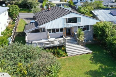 Photo of property in 19 Van Diemen Street, Nelson South, Nelson, 7010