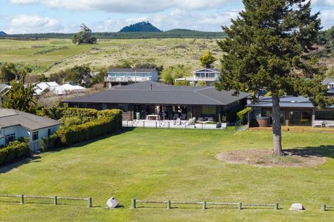 Photo of property in 12 Mahuta Road, Waitahanui, Taupo, 3378