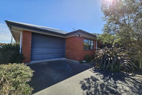Photo of property in 2 Clinton Lane, Woolston, Christchurch, 8062