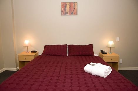 Photo of property in Aitken Street Apartments, 201/5 Aitken Street, Thorndon, Wellington, 6011