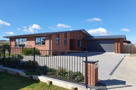 Photo of property in 40 Jarrett Terrace, Leamington, Cambridge, 3432