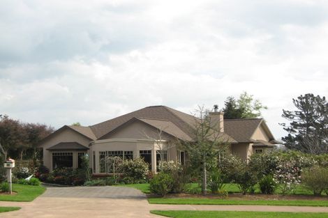 Photo of property in 26 Shelter Grove, Frankleigh Park, New Plymouth, 4310