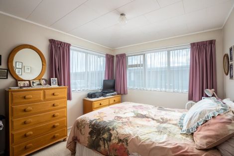Photo of property in 71a Eliot Street, New Plymouth, 4310