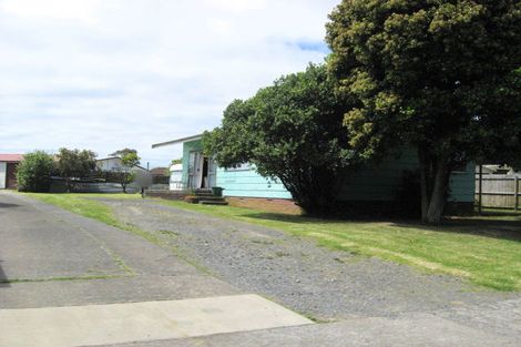 Photo of property in 3 Staverton Crescent, Mangere, Auckland, 2022