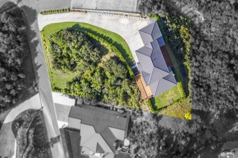 Photo of property in 24 Mount Marua Way, Timberlea, Upper Hutt, 5018