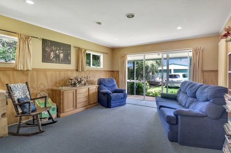 Photo of property in 55 Charles Street, Carterton, 5713