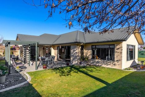 Photo of property in 8 Farnham Drive, Springlands, Blenheim, 7201