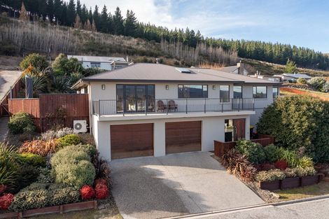 Photo of property in 44 Shields Street, Clyde, 9330