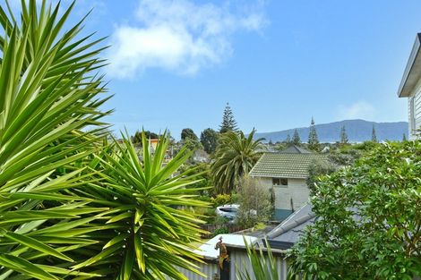 Photo of property in 13 Kaitawa Street, Waikanae Beach, Waikanae, 5036