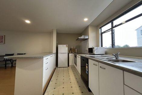 Photo of property in Lakeview Terrace, 24/14 Ambrico Place, New Lynn, Auckland, 0600