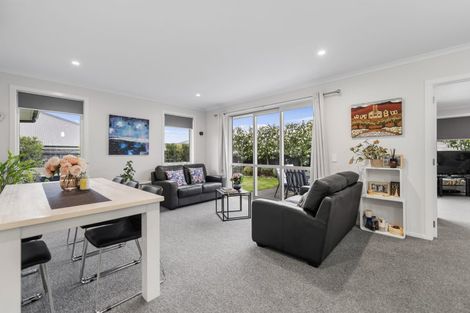 Photo of property in 8a No 2 Road, Te Puke, 3119