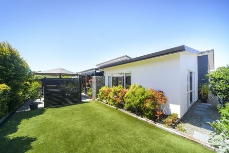 Photo of property in 39 James Line, Kelvin Grove, Palmerston North, 4414
