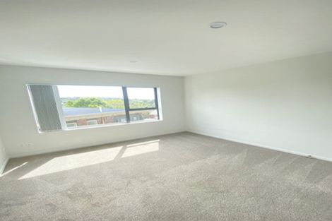 Photo of property in 2b Robin Lane, Browns Bay, Auckland, 0630