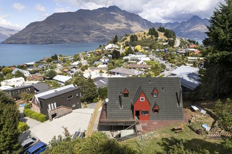 Photo of property in 40 Avalon Crescent, Fernhill, Queenstown, 9300