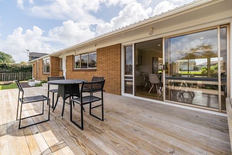 Photo of property in 3 Serrita Avenue, Sunnyhills, Auckland, 2010