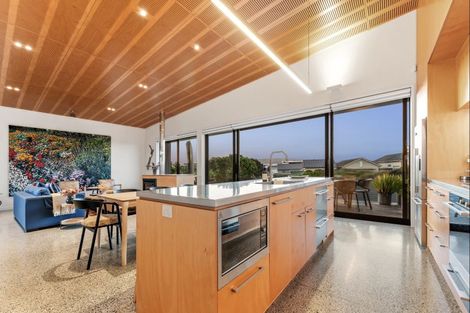 Photo of property in 33 Kokopu Street, Omaha, 0986