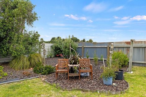 Photo of property in 24 Hood Street, Castlecliff, Whanganui, 4501